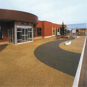 甘牧彩色混凝土路面   生態(tài)透水混凝土源頭材料廠家  免費提供技術(shù)指導  送貨到工地