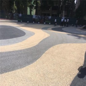 四川省達州市透水地坪 彩色透水混凝土地坪材料生產廠家  透水地坪生產廠家  生態透水砼粘接劑 現場施工免費指導 量大送貨到工地