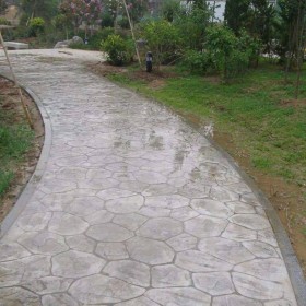 甘牧州壓花地坪  壓印混凝土  彩色壓花地坪  混凝土壓膜  水泥壓花   藝術壓花地坪材料 壓花地坪材料強化劑廠家批發