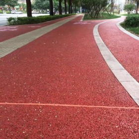 彩色透水混凝土地坪 透水混凝土路面材料生產(chǎn)廠家 歡迎到廠參觀