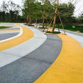 怒江彩色透水混凝土 商業街道彩色混凝土地面 生態透水地坪 廠家報價